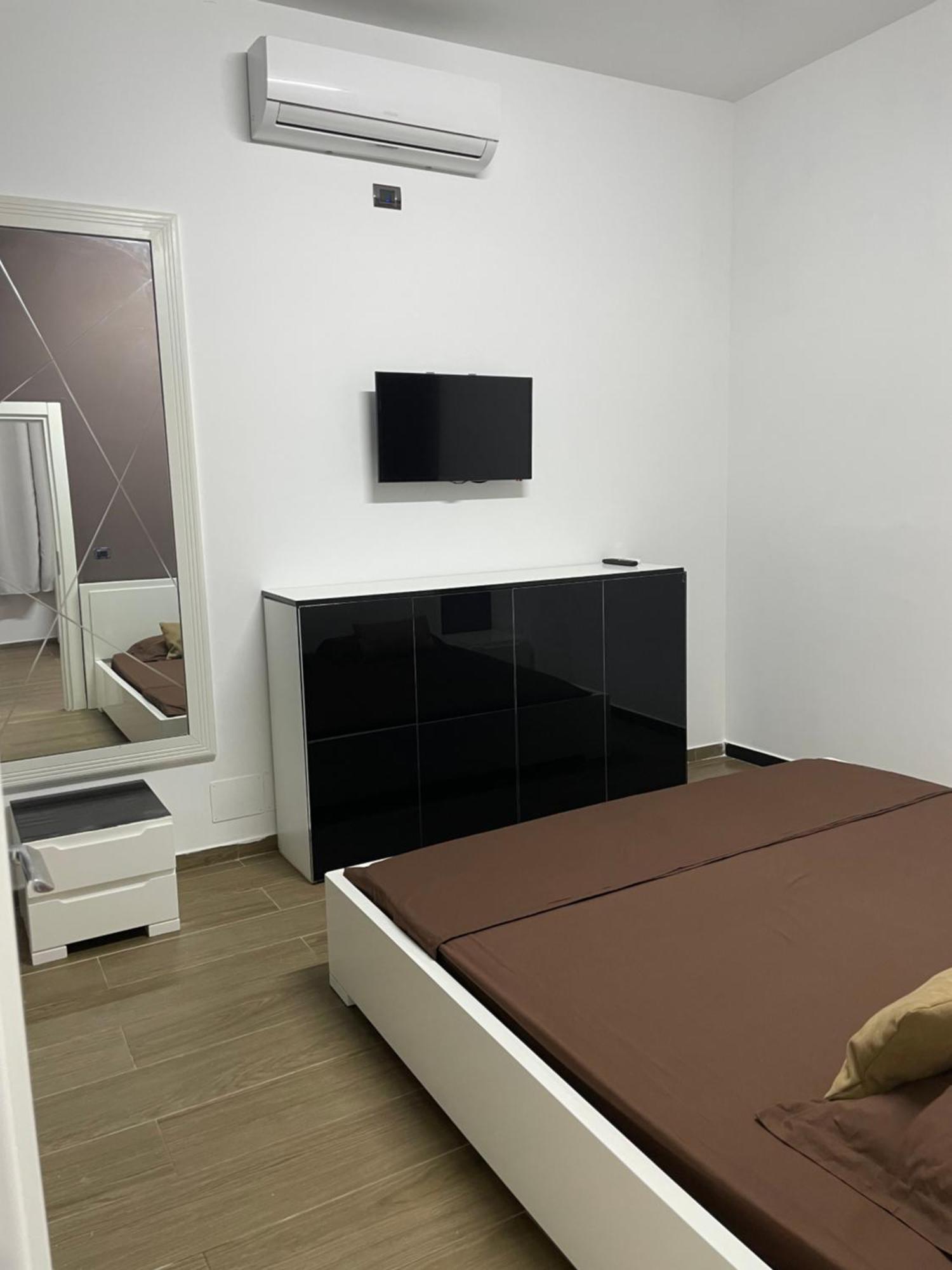 Gold Apartament Влёра Экстерьер фото